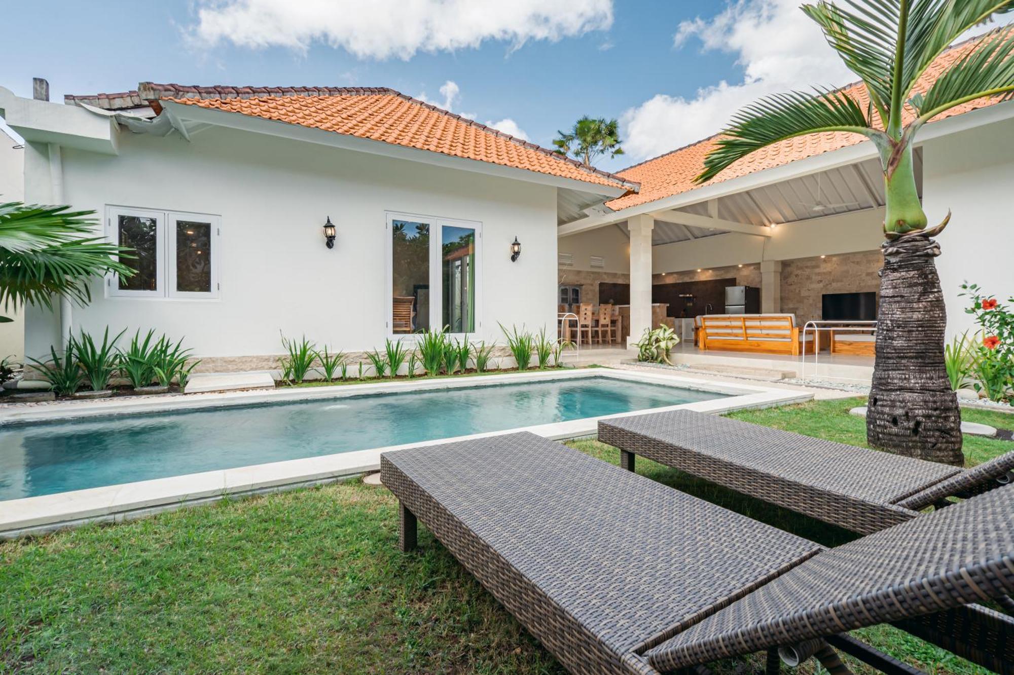 Green Garden Seminyak Villa Buitenkant foto